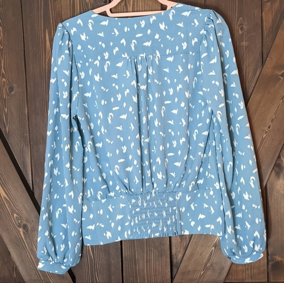 All In Favor Blouse Faux Wrap XS  Blouse - Picture 4 of 7